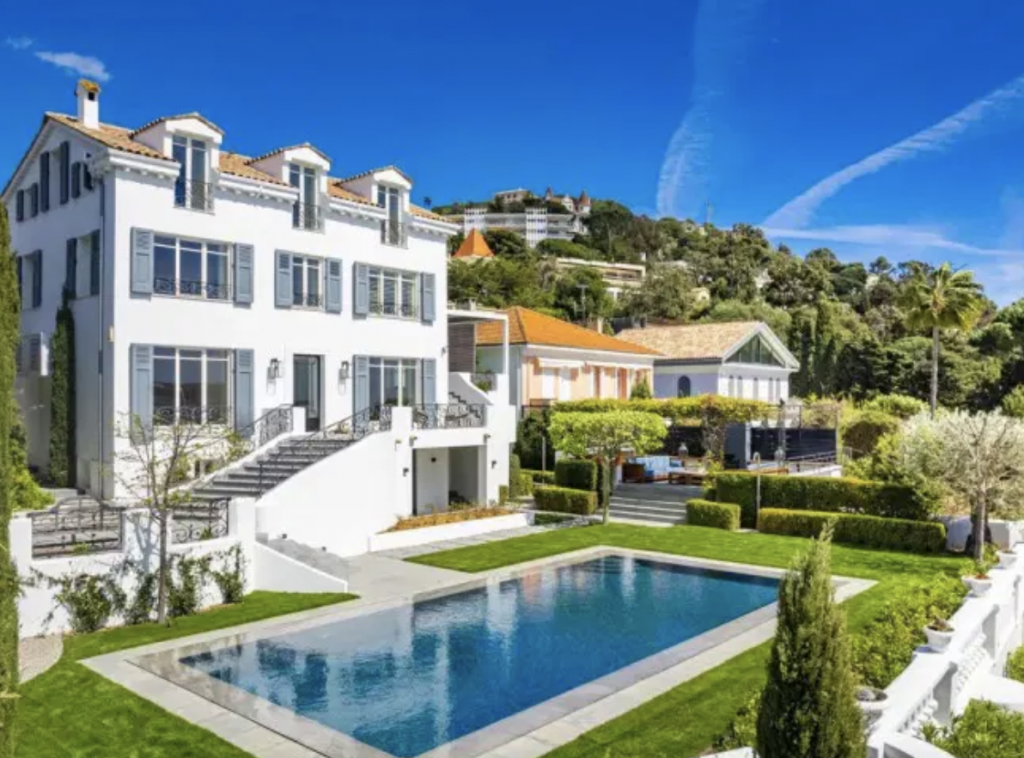 Estee Lauder- French Villa