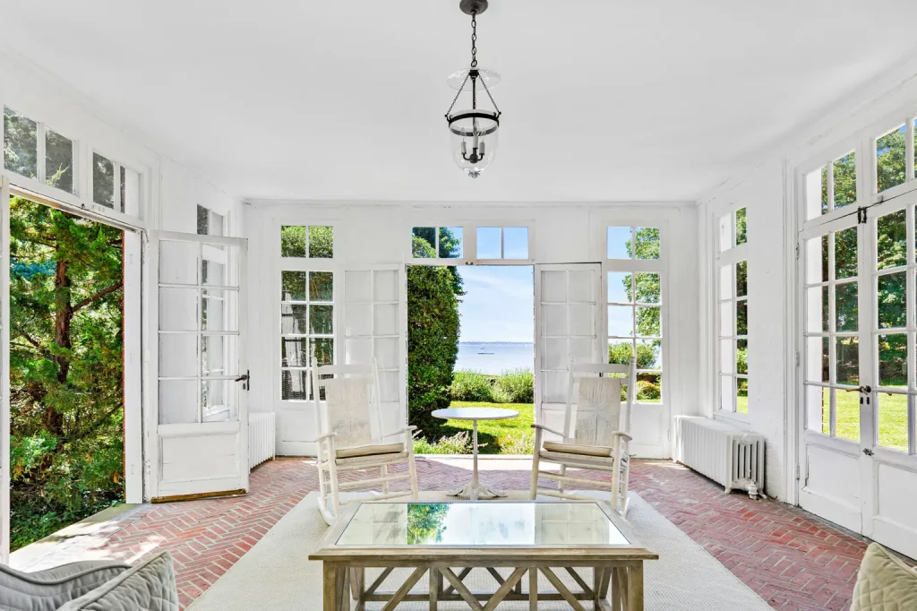 Manor House-sun room