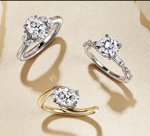 How to Choose the Perfect Metal for Your Engagement Ring: Gold, Platinum, or White Gold?