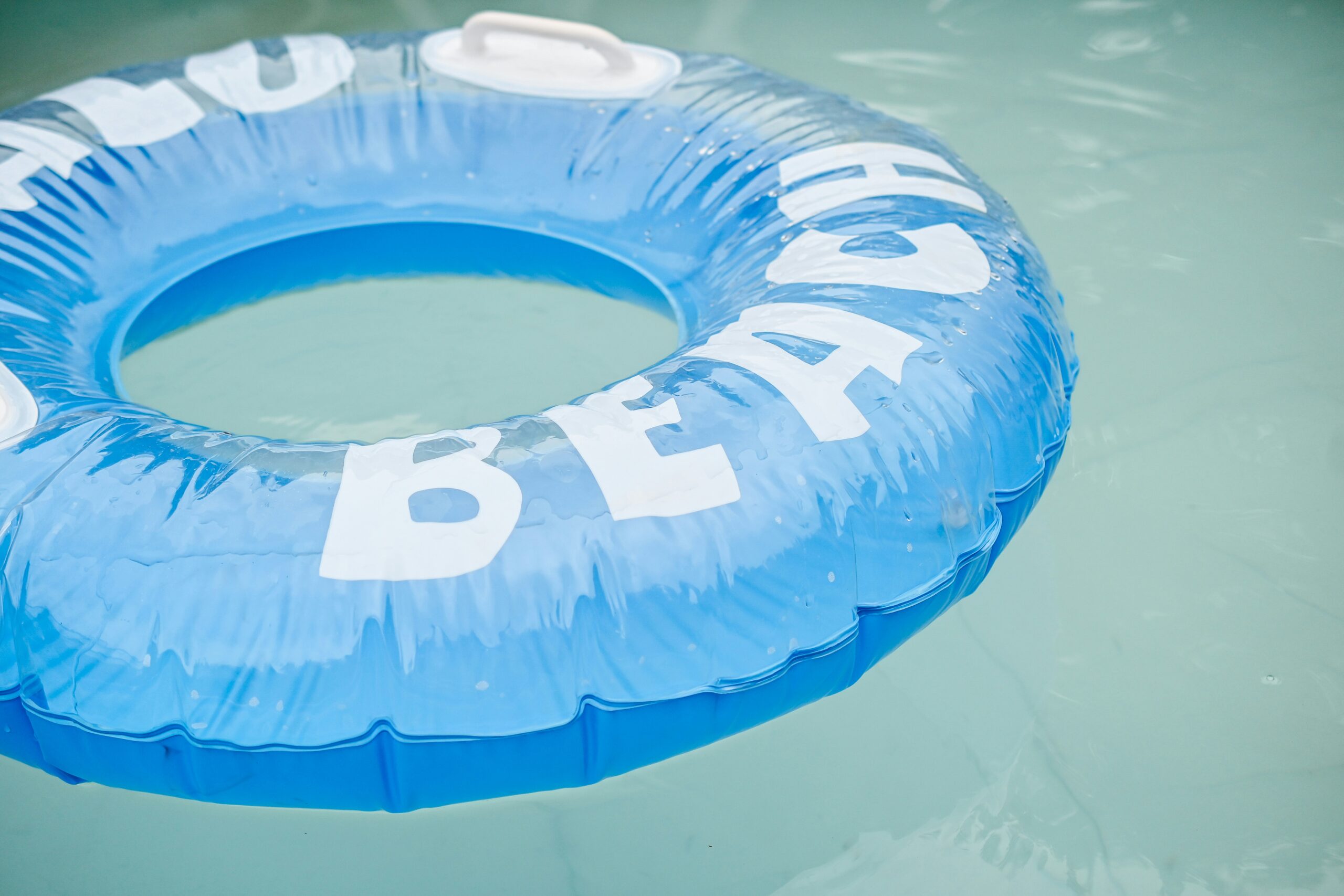 5 Interesting Ideas to Plan a Poolside Corporate Event with Interactive Inflatables