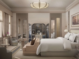 All Aboard, Venetian Edition: Inside the Orient Express Palazzo Donà Giovannelli