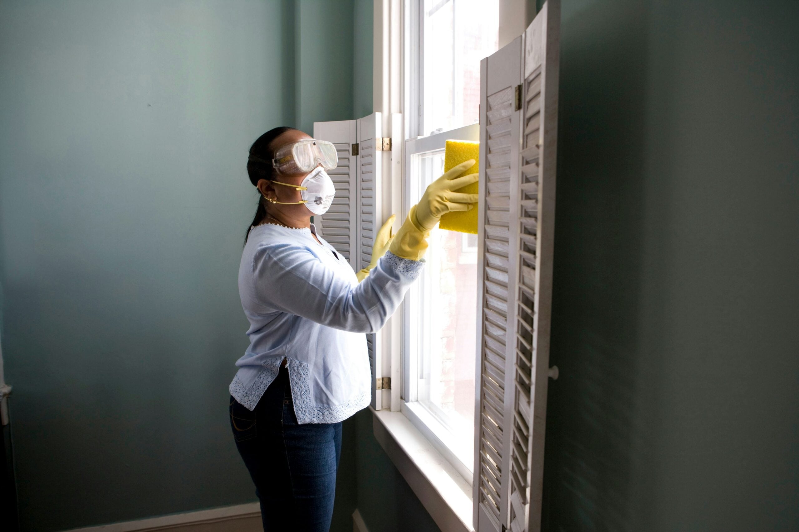 How to Hire the Right Aged Care Cleaning Services