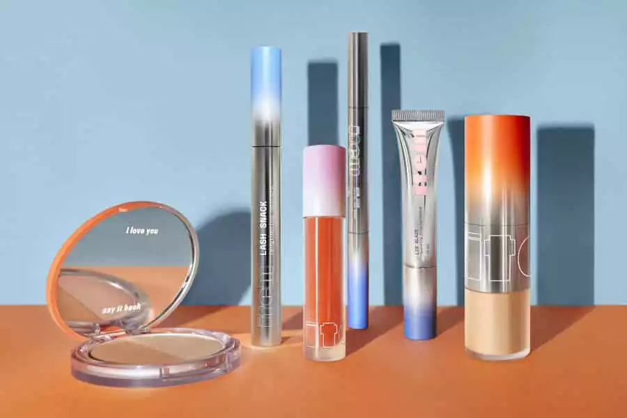 Addison Rae | Tik Toks Biggest Star Launches Item Beauty Line with Sephora Addison Rae | Tik Toks Biggest Star Launches Item Beauty Line with Sephora