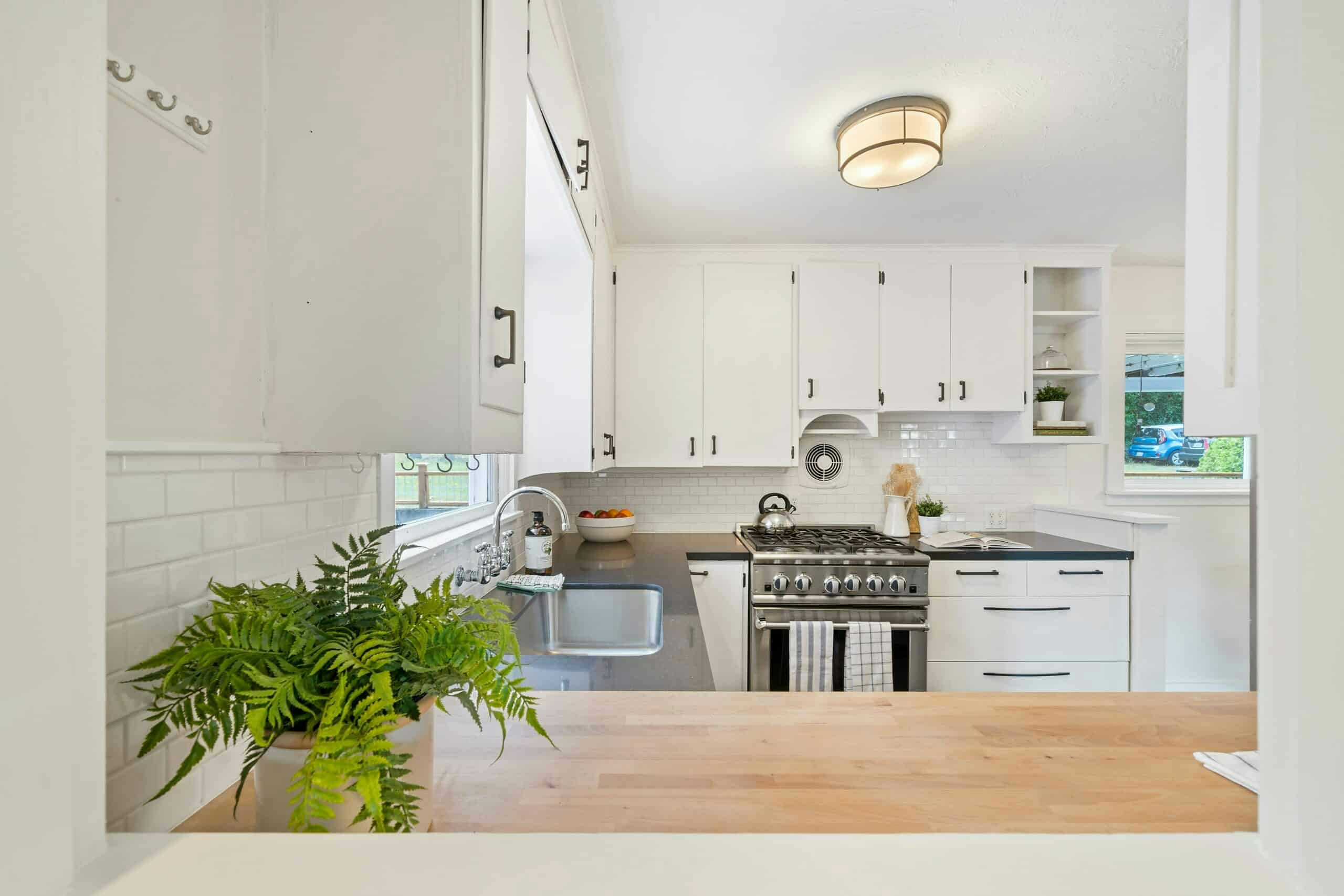 How to Make the Most of a Small Kitchen Space