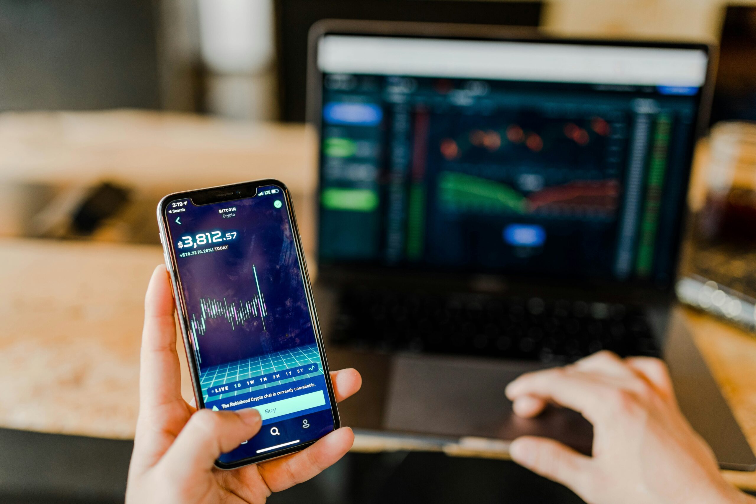 How to Build a Low-Risk Investment Portfolio