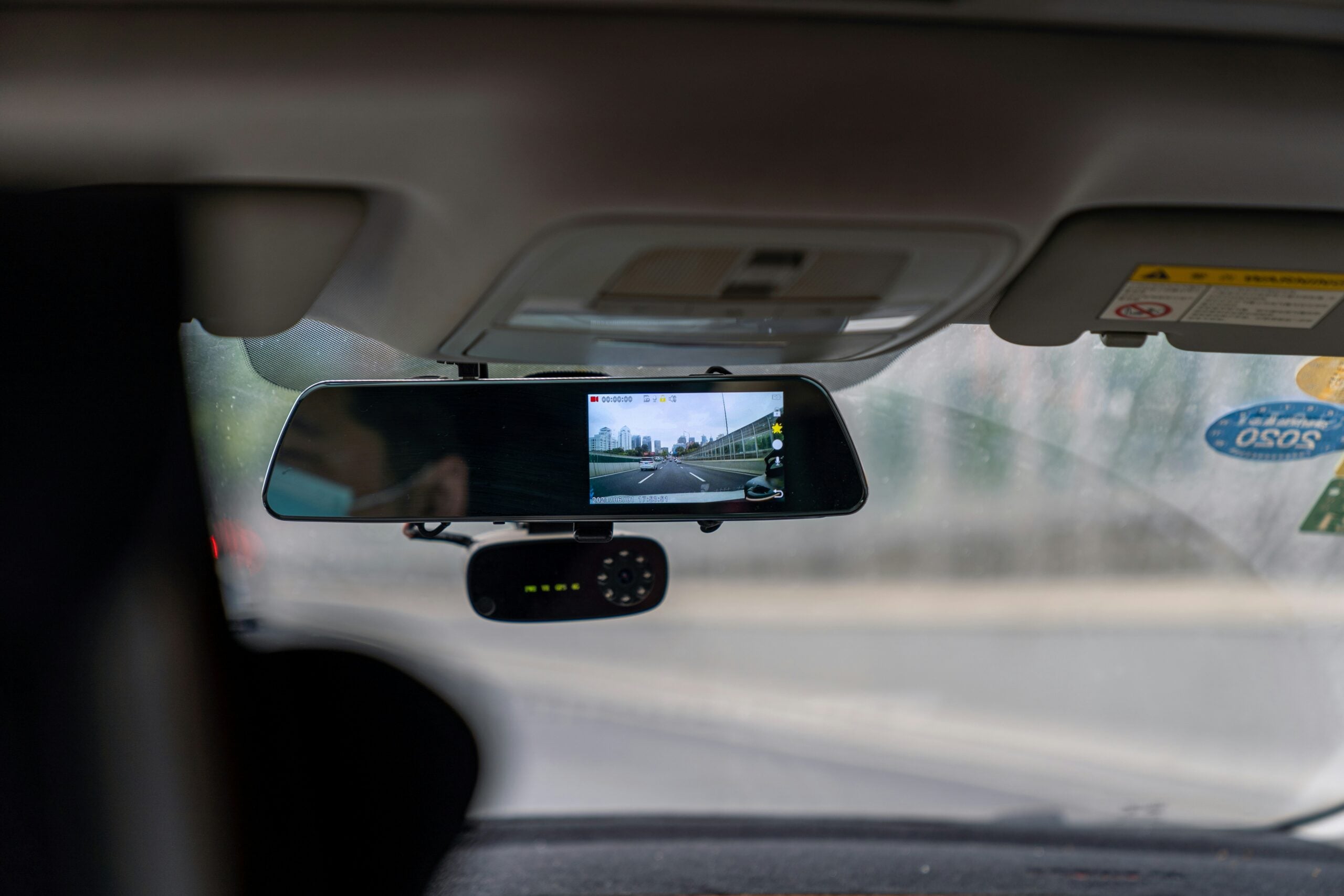 Dash Cam Diaries: Capture Your Cross-Country Adventures Dash Cam Diaries: Capture Your Cross-Country Adventures