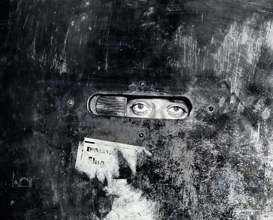 speakesy door