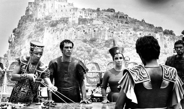 Richard Burton and Elizabeth Taylor filming the Oscar winning Cleopatra in Ischia - Ischia Film Festival