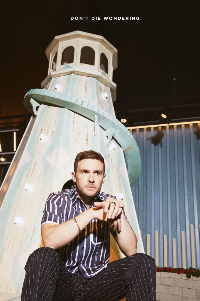 Iain De Caestecker