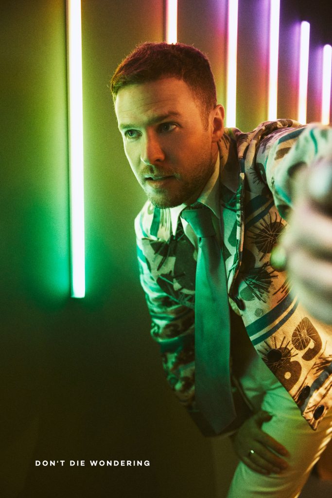 Iain De Caestecker