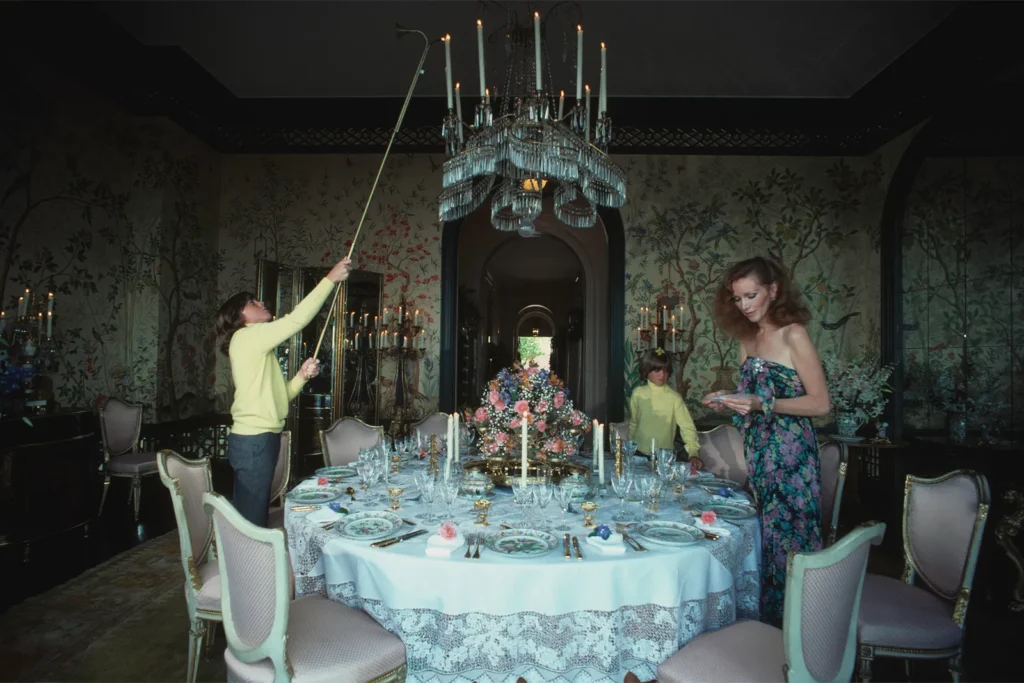 Ann and Gordon Getty at home, photographed by Slim Aarons