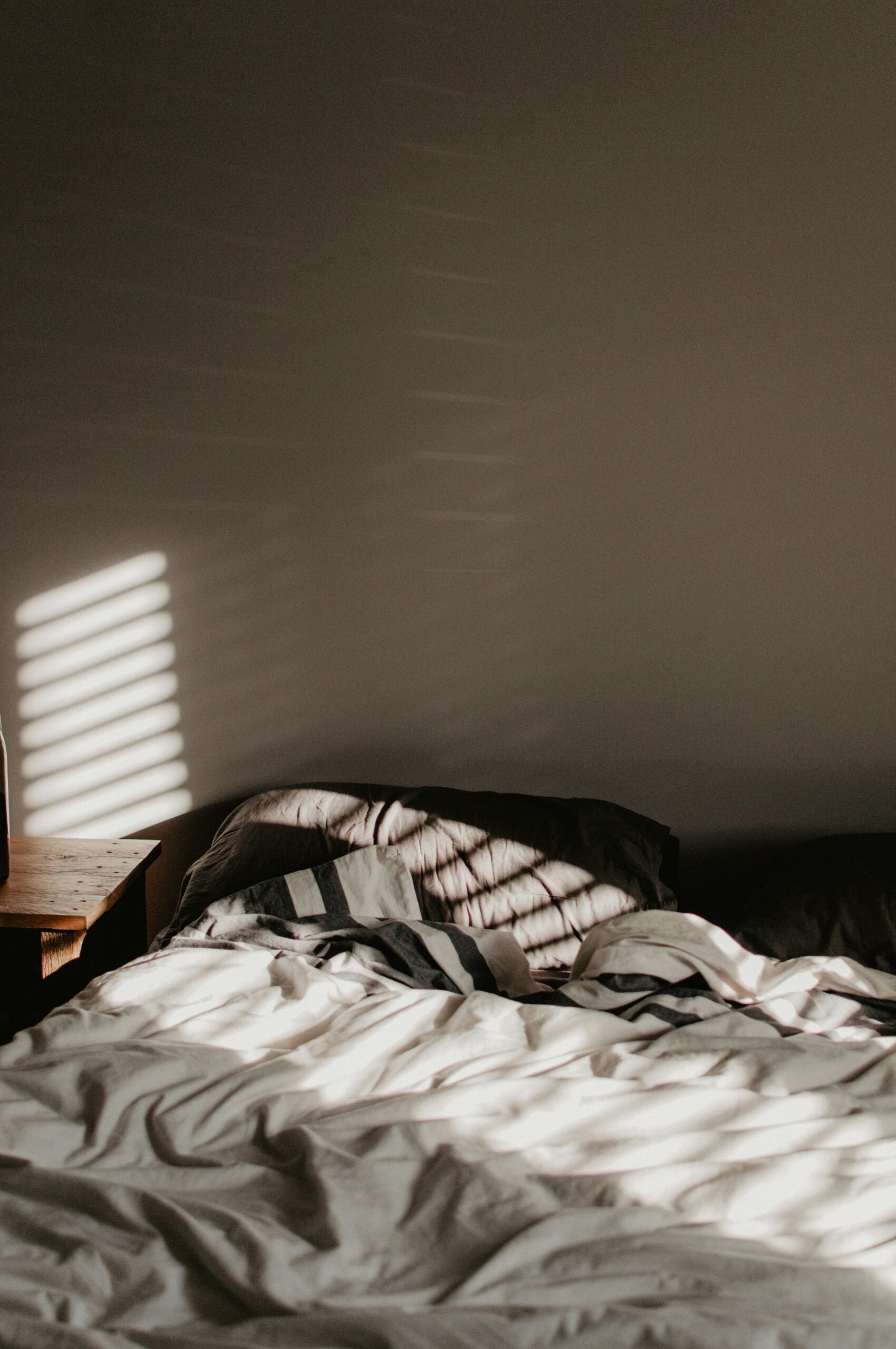 A Seasonal Bedroom Refresh