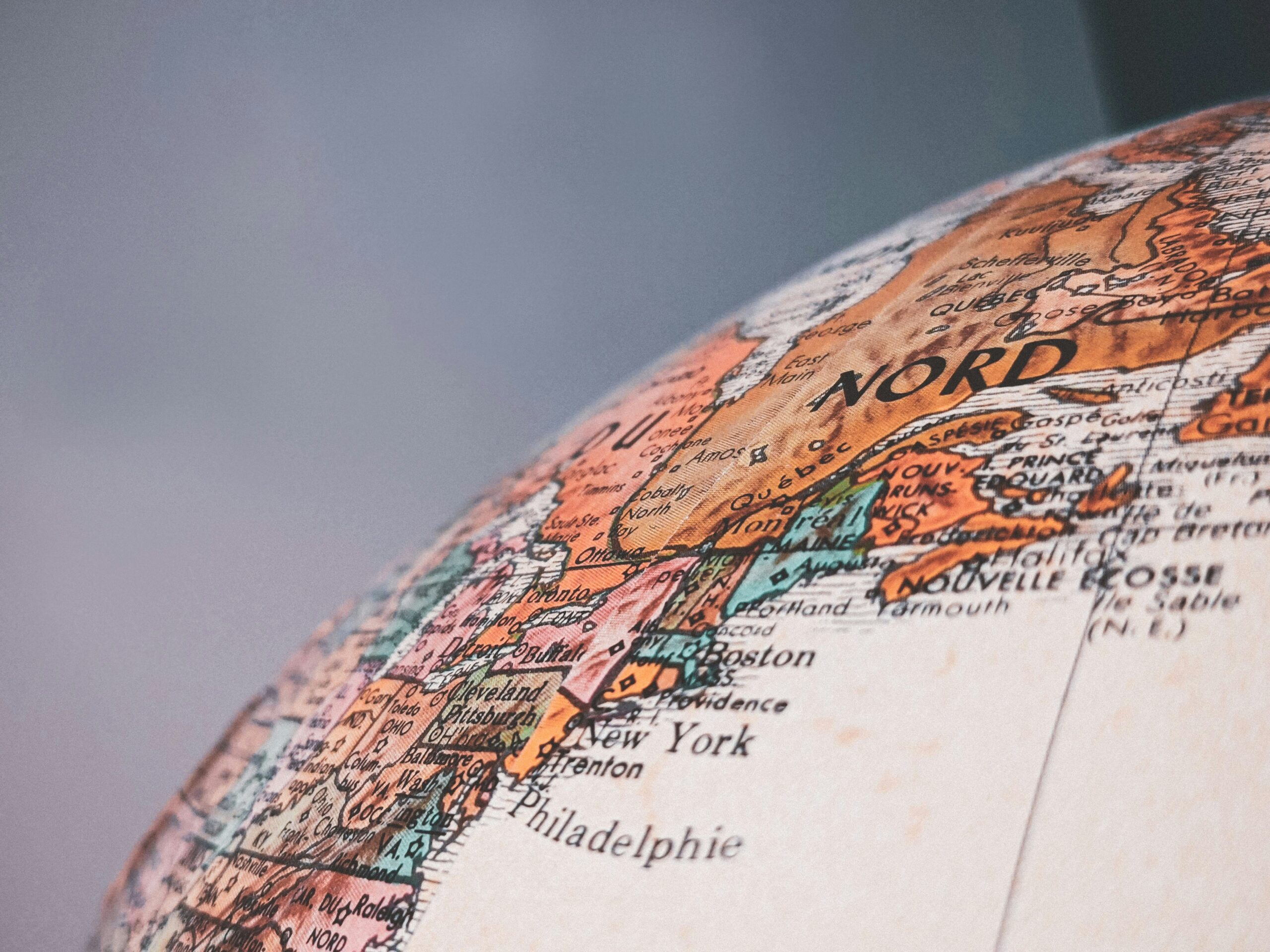 How to Connect with a City’s Culture When You Don’t Speak the Language